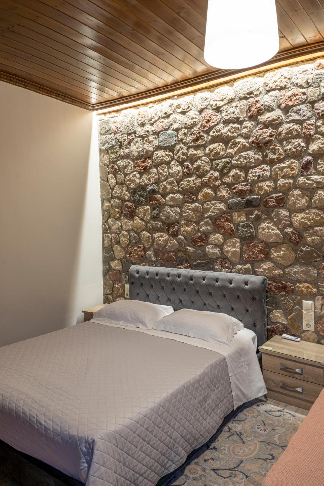 Liontos Rooms Pramanta Luaran gambar