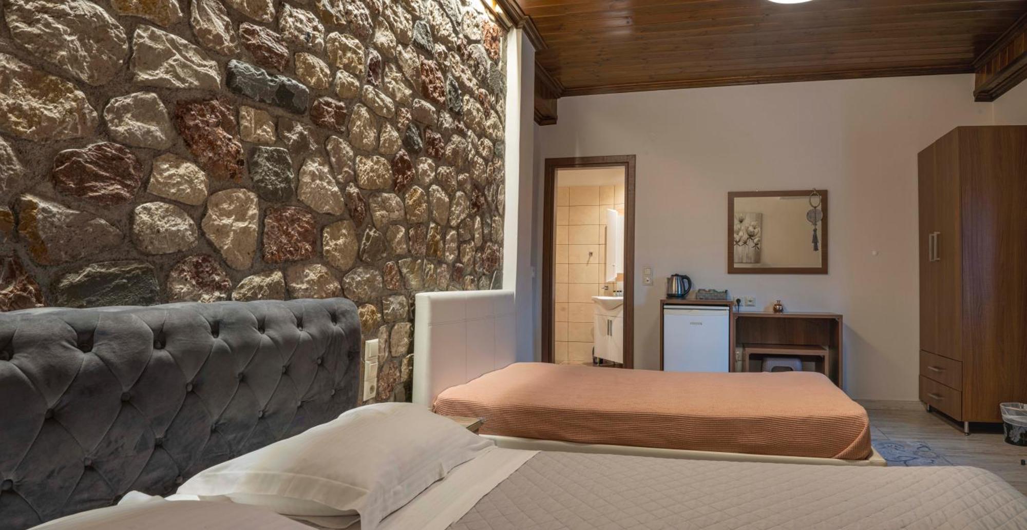 Liontos Rooms Pramanta Luaran gambar